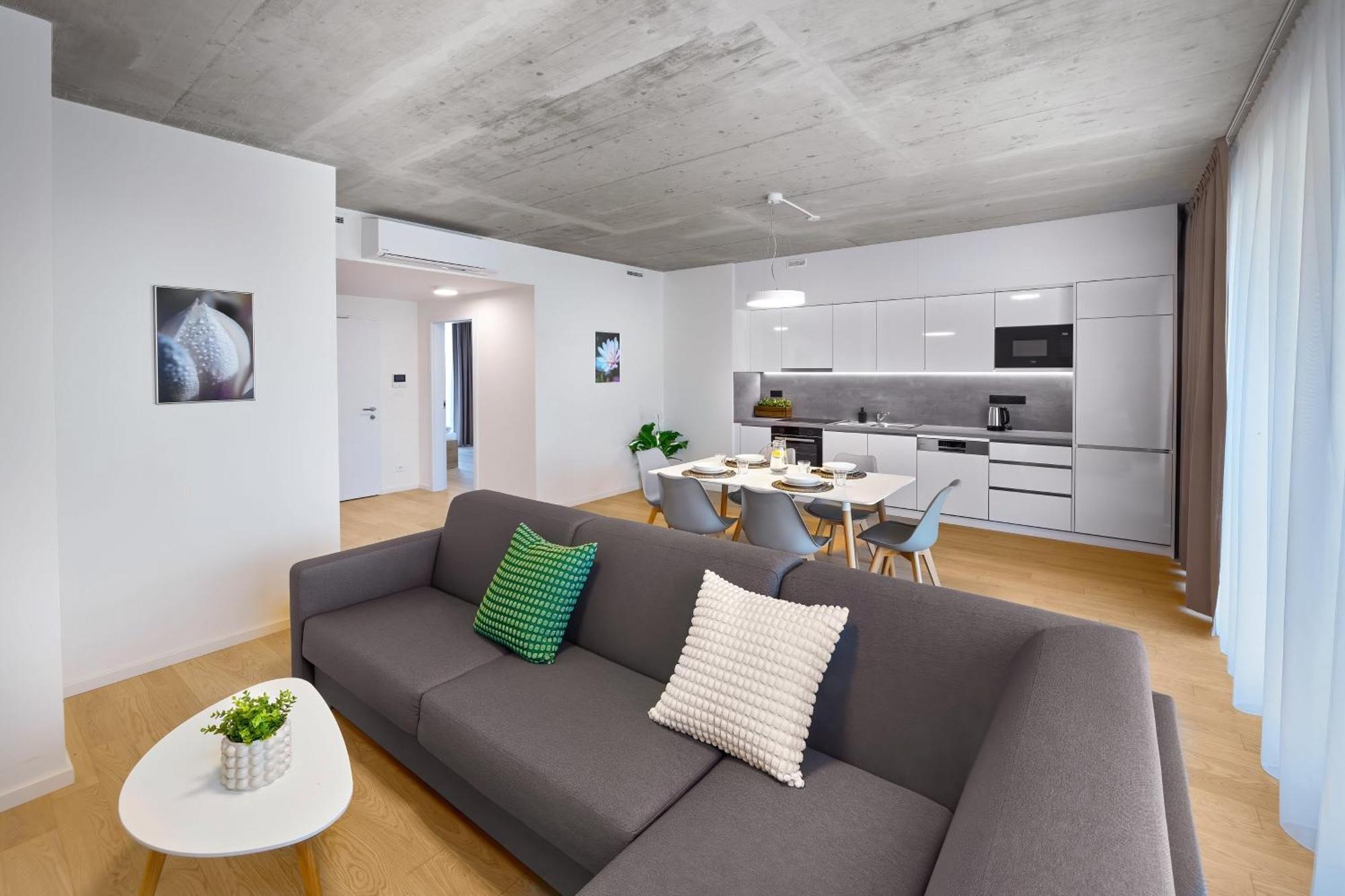 Downtown Suites Andel — Photos 1